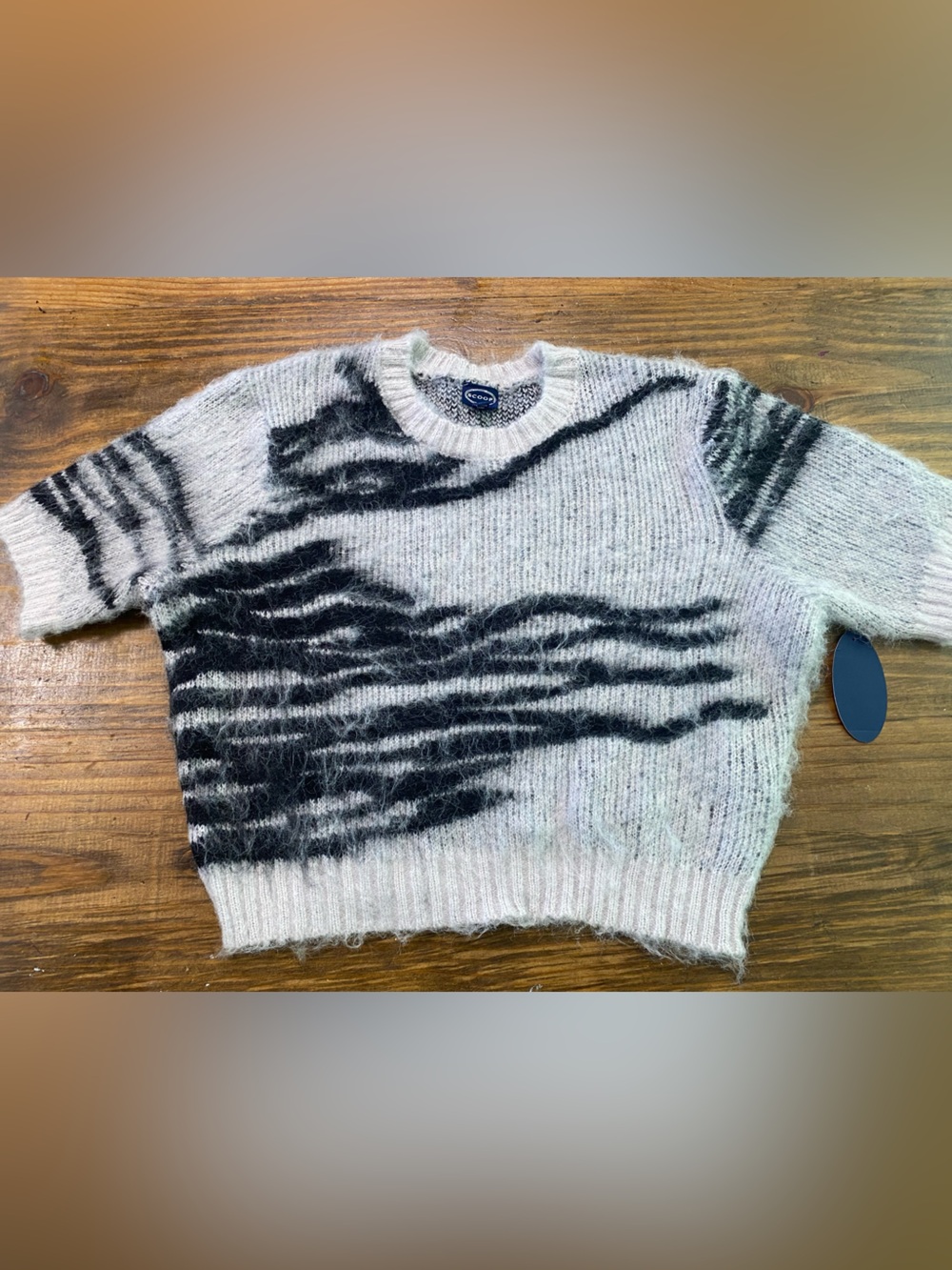 Scoop Cozy Fuzzy Sweater with Abstract Black Gray Pattern Women’s XXL (20)